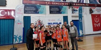 Voleybol küçüklerde şampiyonlar belli oldu – Voleybol Haberleri