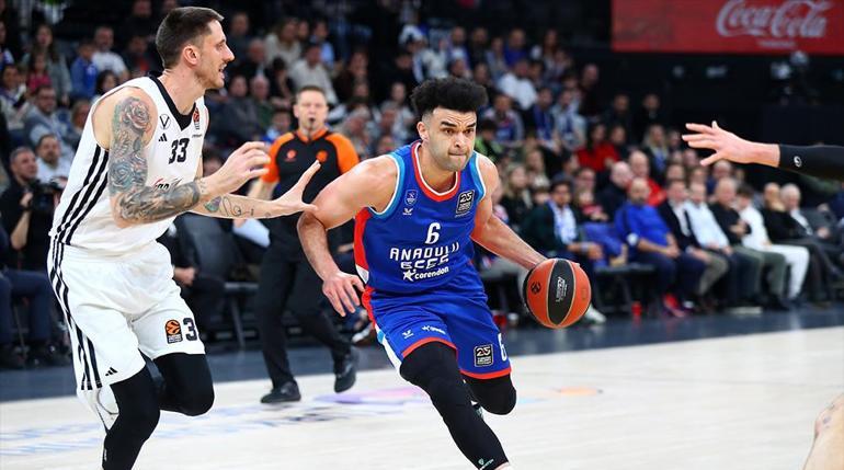 (ÖZET) Anadolu Efes - Virtus Bologna maç sonucu: 89-68 | İç sahada üst üste 4. galibiyet